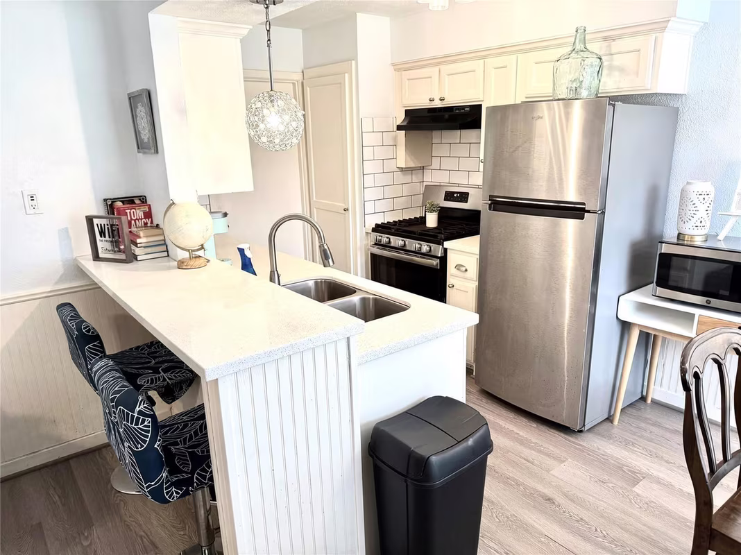 Photo 6 of 11311 Caribbean Lane, Houston, TX