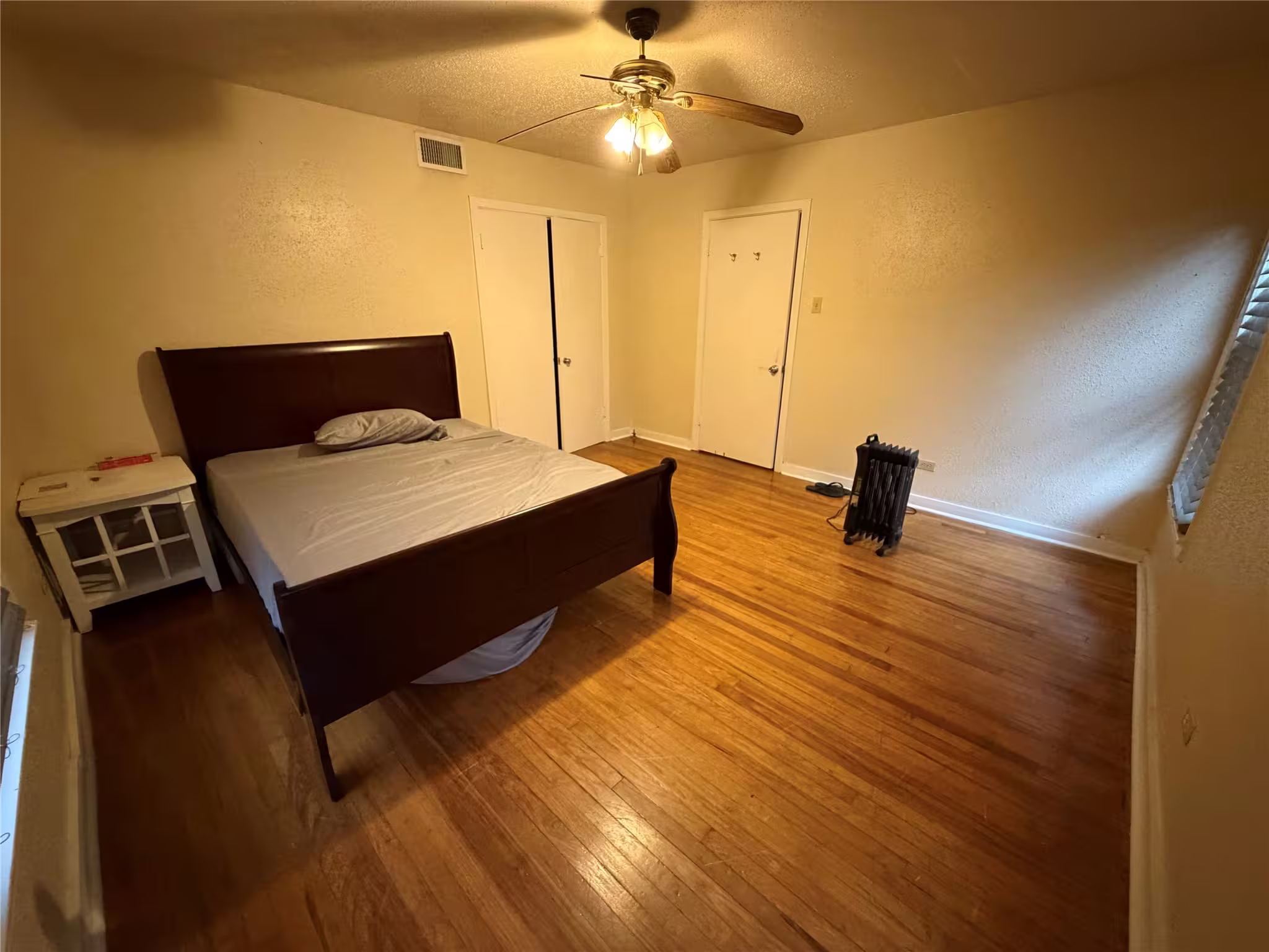 Photo 5 of 2406 Charleston Street, Houston, TX
