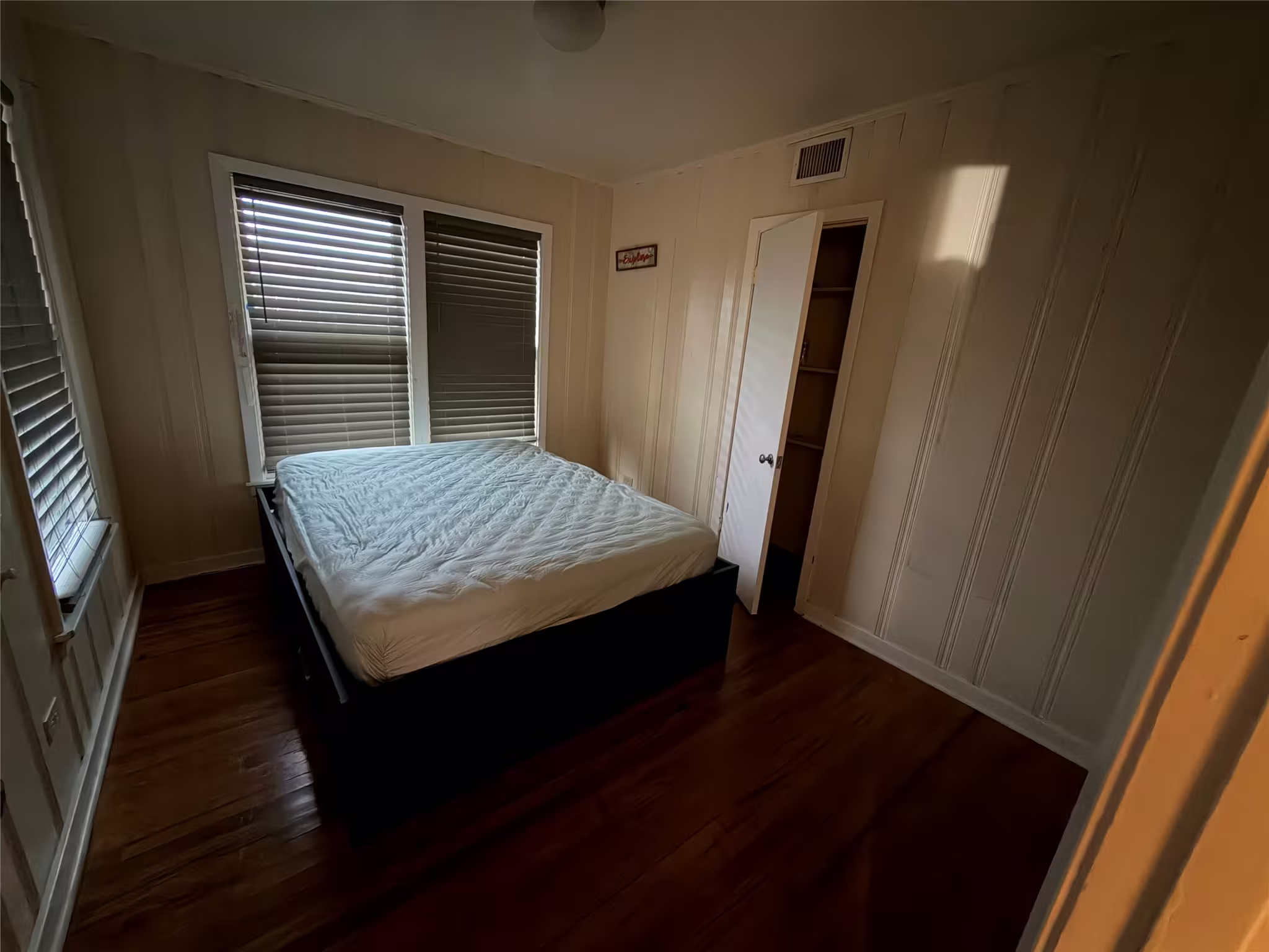 Photo 7 of 2406 Charleston Street, Houston, TX