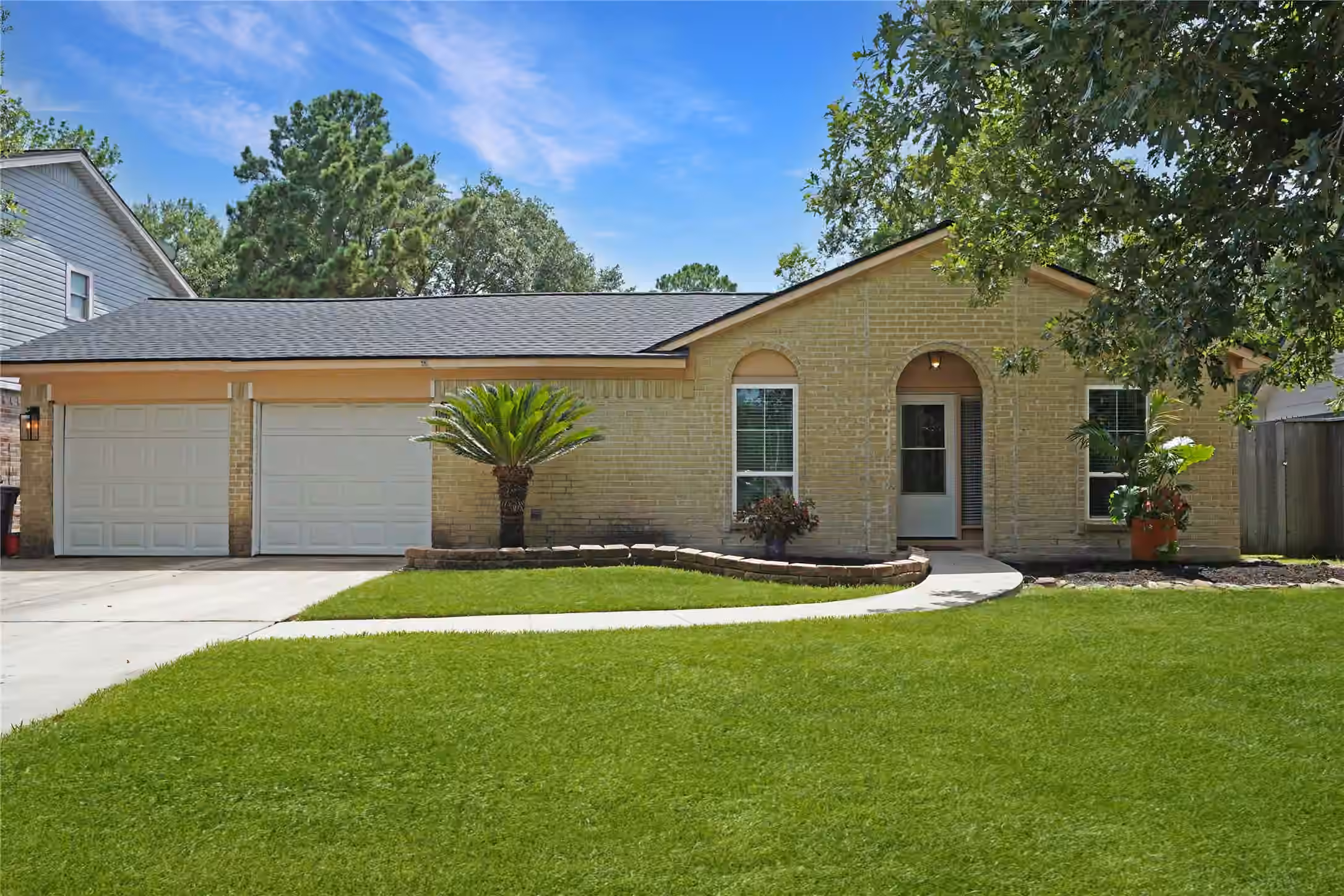 Photo 3 of 17119 Mellow Ridge Drive, Spring, TX