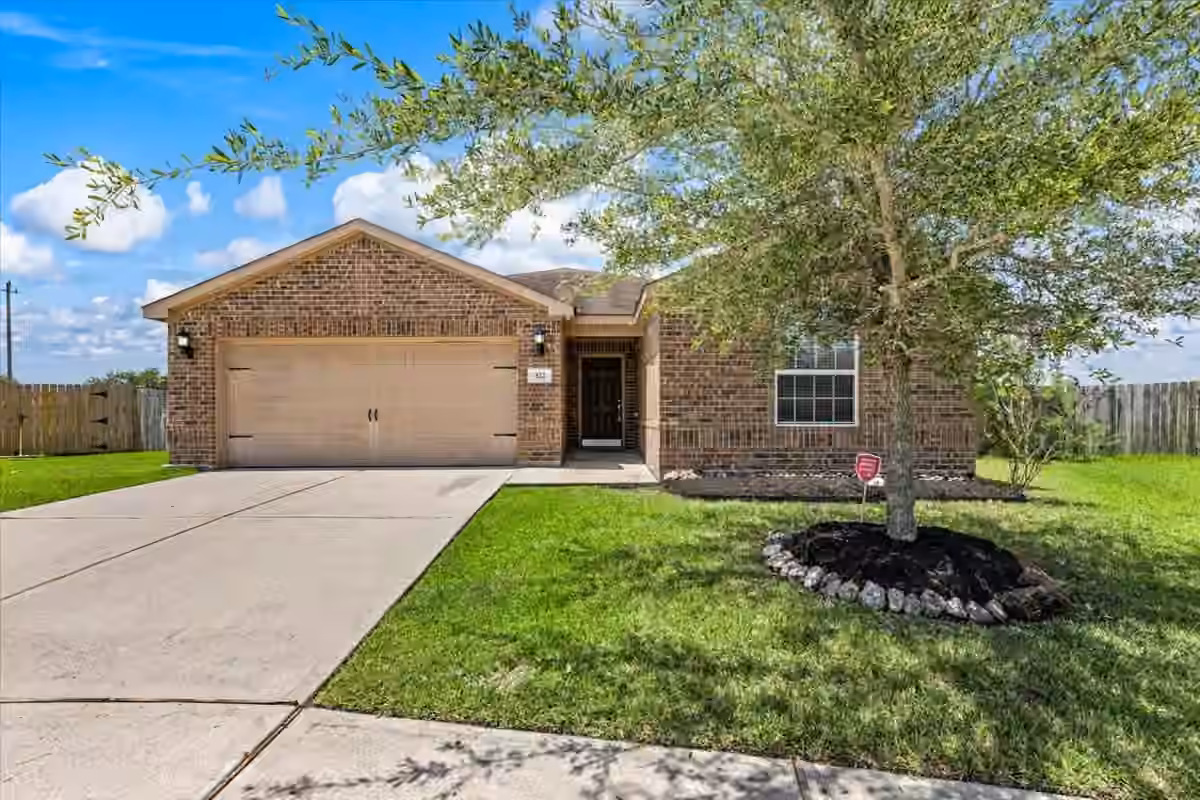 Photo 4 of 422 Hawks View Drive, La Marque, TX