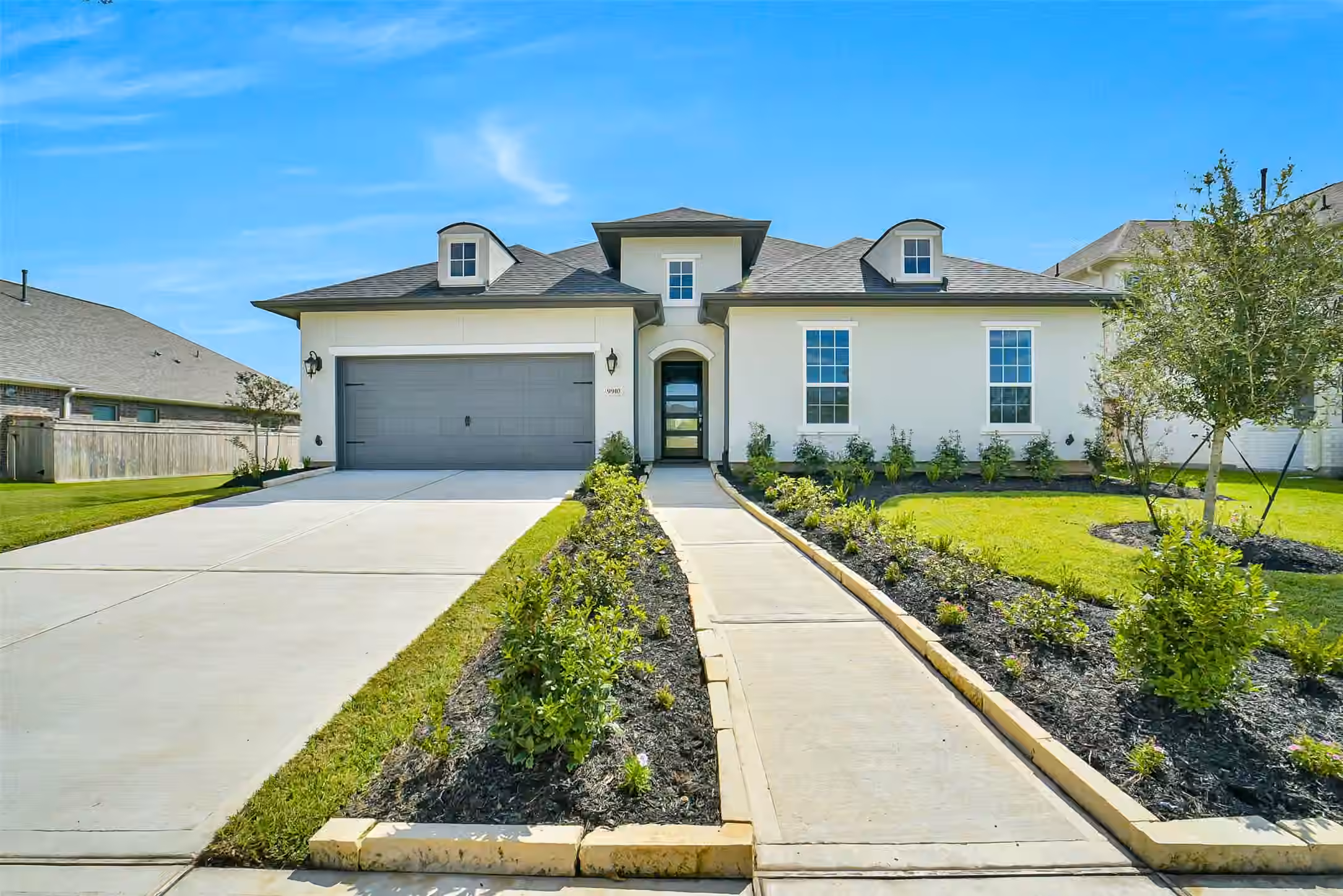 Photo of 9910 Deep Water Drive, Missouri City, TX 77459