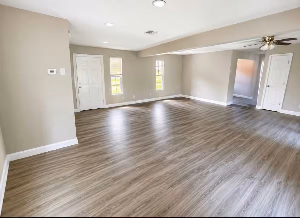 Photo 3 of 8127 Richland Drive, Houston, TX