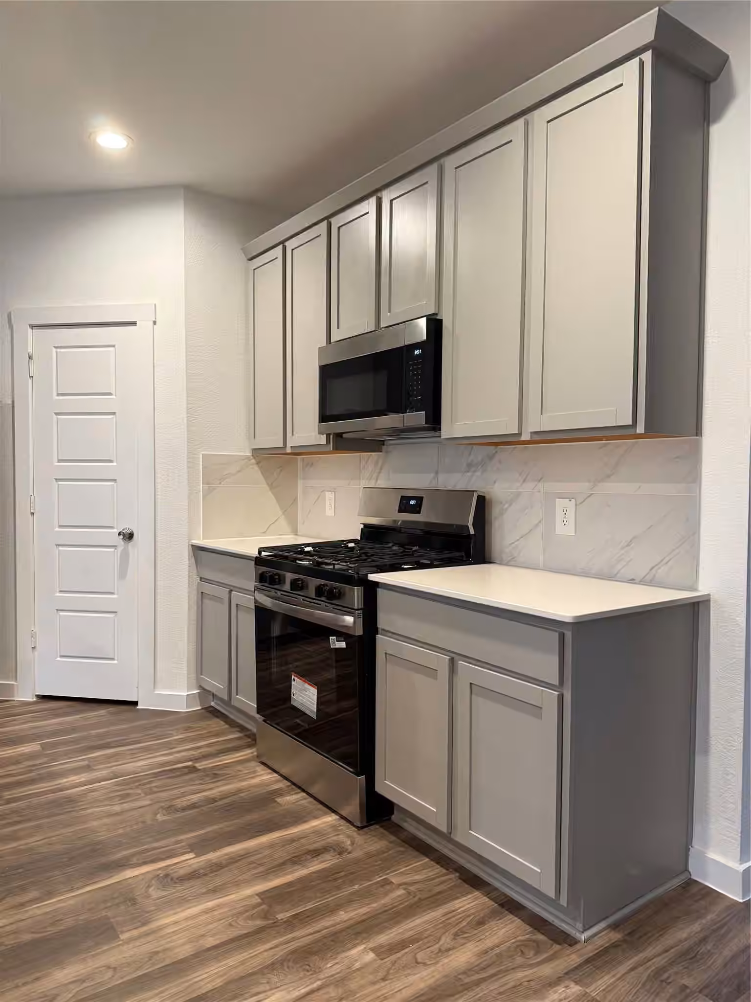 Photo 5 of 8031 Milam Lane, Rosharon, TX