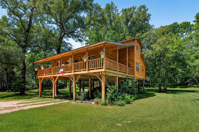 Photo 4 of 16 Magnolia Road, Woodbranch, TX