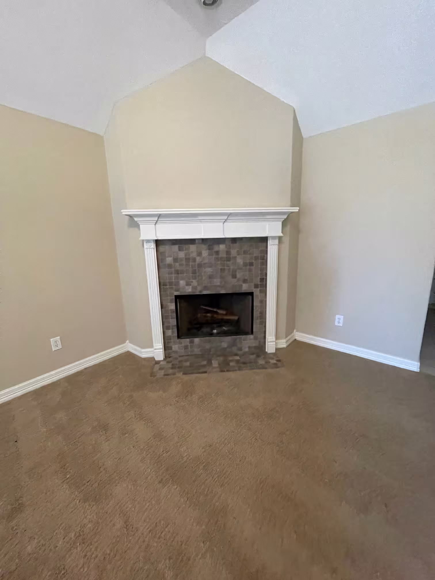 Photo 4 of 3715 O Henry Drive, Montgomery, TX