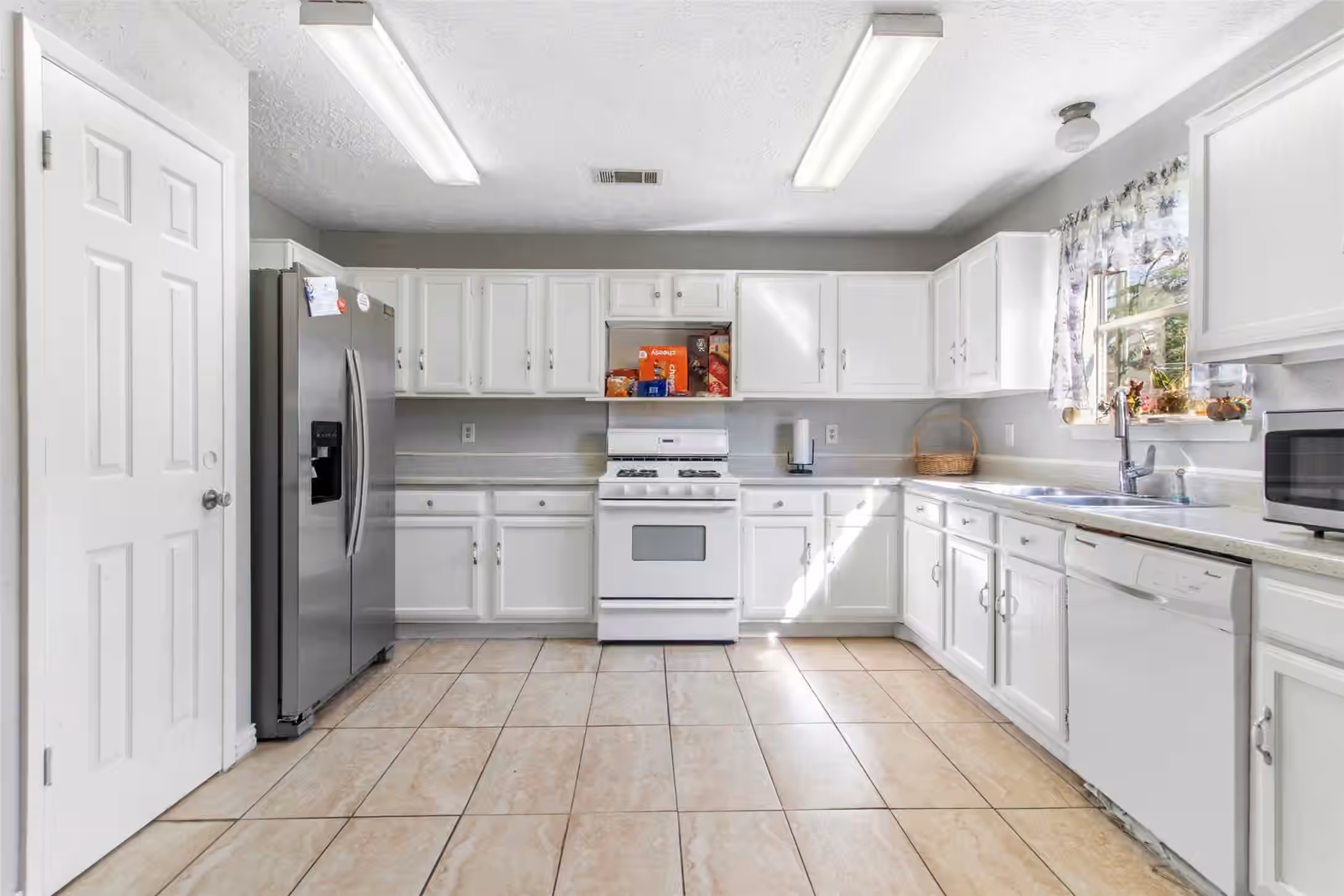 Photo 5 of 12147 Swords Creek Road, Houston, TX
