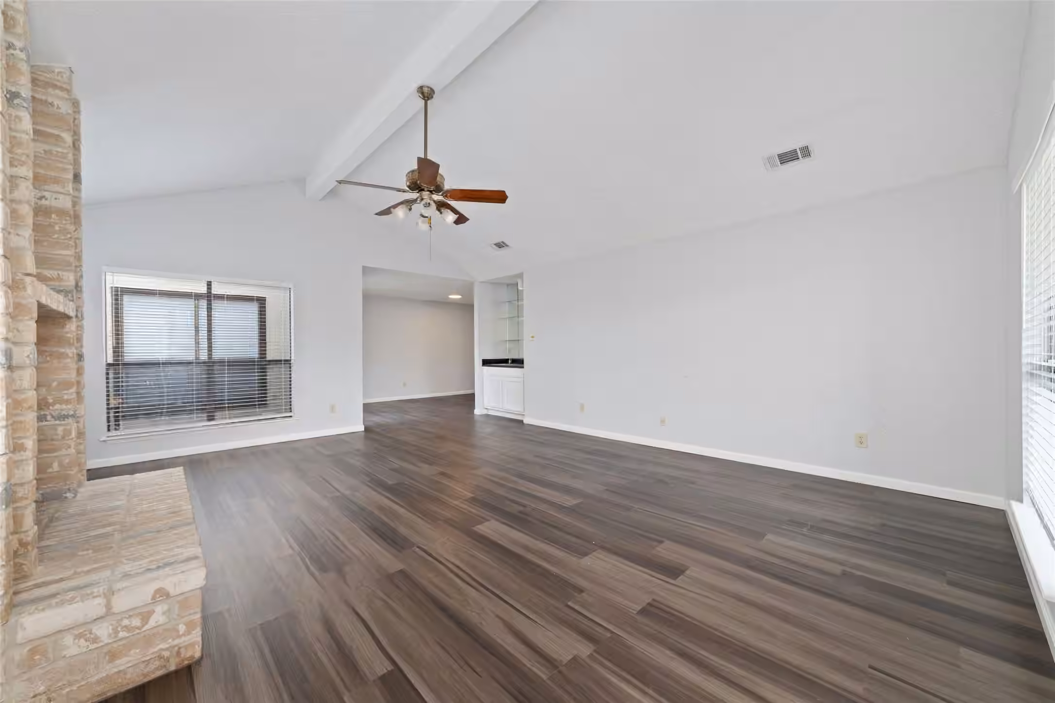 Photo 6 of 6611 Grandvale Drive, Houston, TX