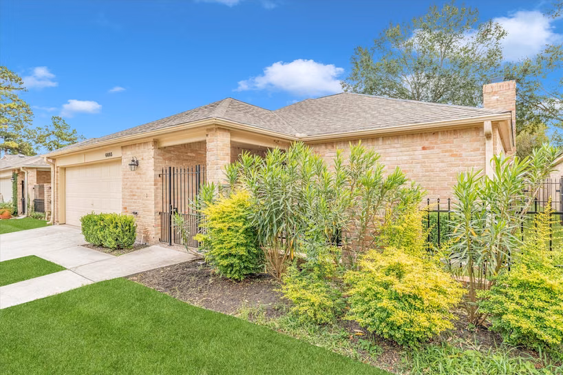 Photo 5 of 6603 Pauma Drive, Houston, TX