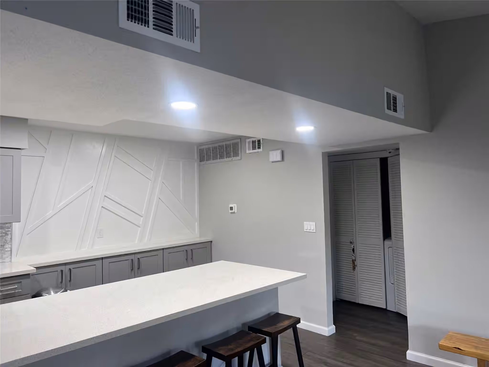 Photo 4 of 10555 Turtlewood Court 2905, Houston, TX