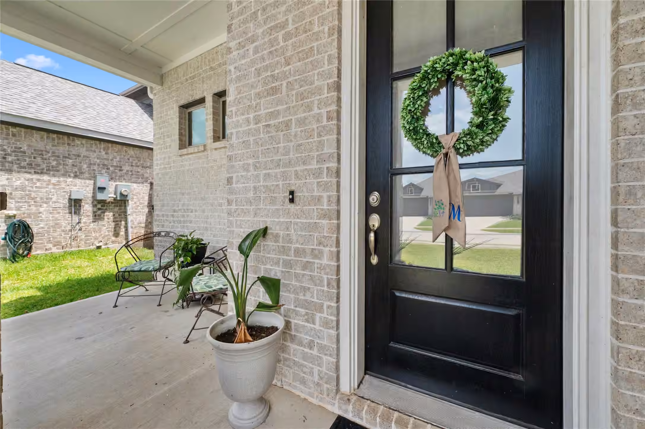 Photo 2 of 21323 Oakley Claremont Court, Magnolia, TX