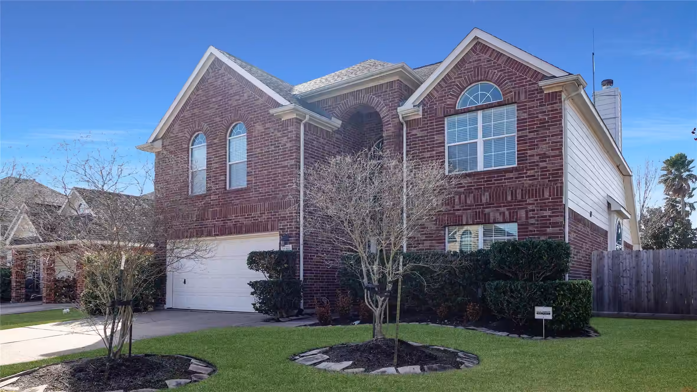 Photo 2 of 2202 Drake Falls Drive, Pearland, TX