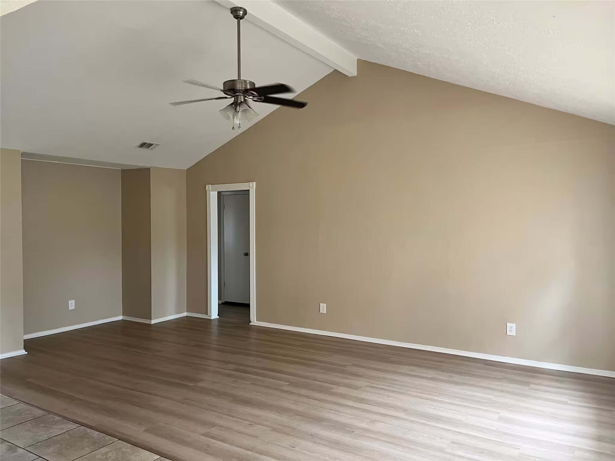 Photo 6 of 9910 Stonemont Road, La Porte, TX