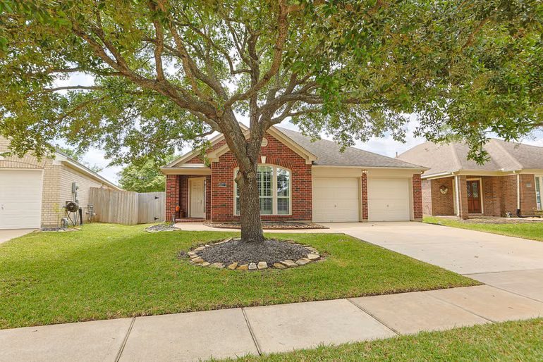 Photo 3 of 14211 Pinefrost Lane, Cypress, TX