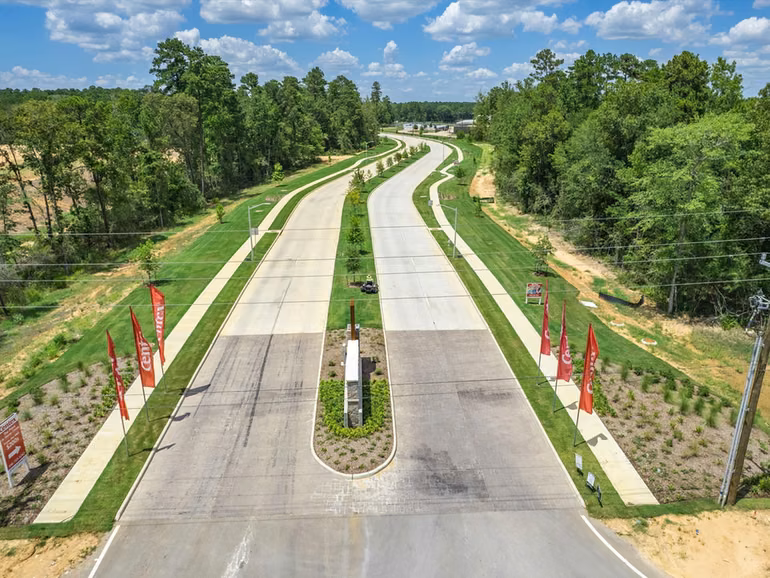 Photo 5 of 10621 Willet Way, Willis, TX