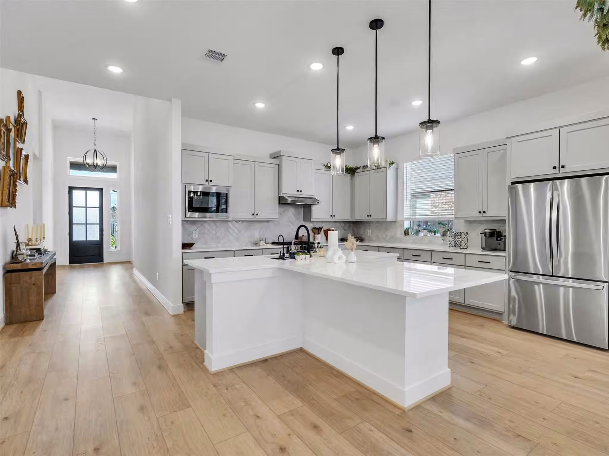 Photo 5 of 2211 Cherry Bridge Lane, Tomball, TX