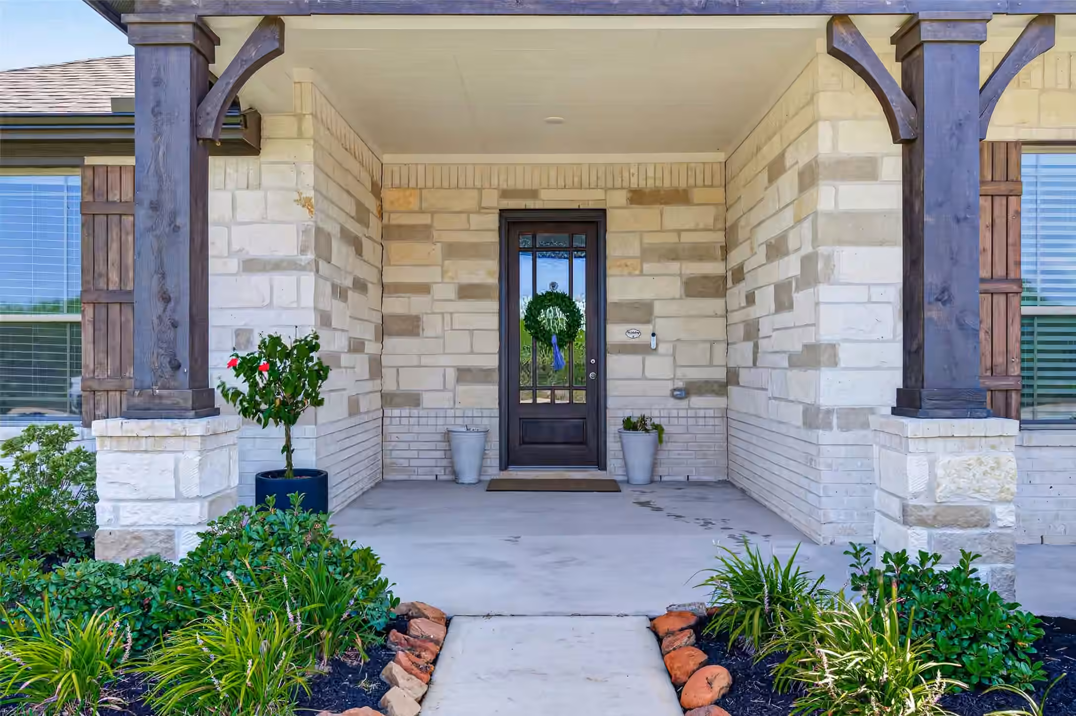 Photo 6 of 1131 Southfork Ranch Drive, Sealy, TX