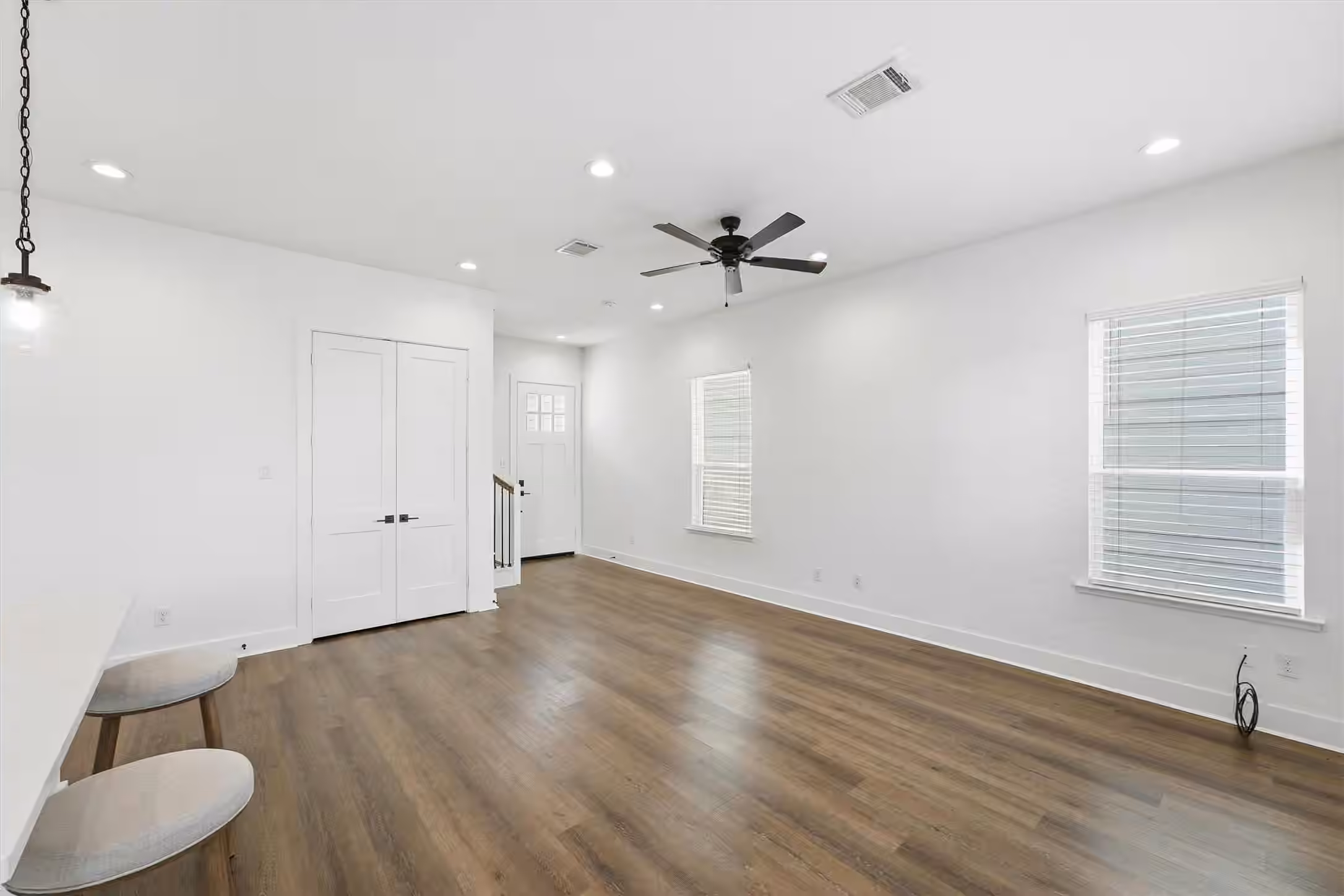 Photo 6 of 1230 Mcneil Street, Houston, TX
