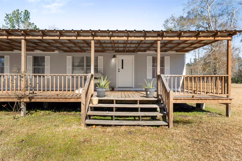 Photo 5 of 20220 Plaza Circle, Crosby, TX