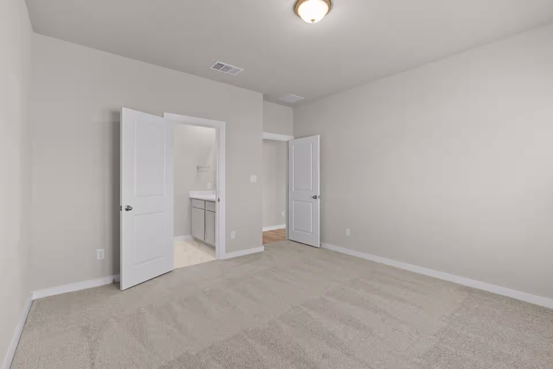 Photo 5 of 2518 N Heritage Drive, Dayton, TX