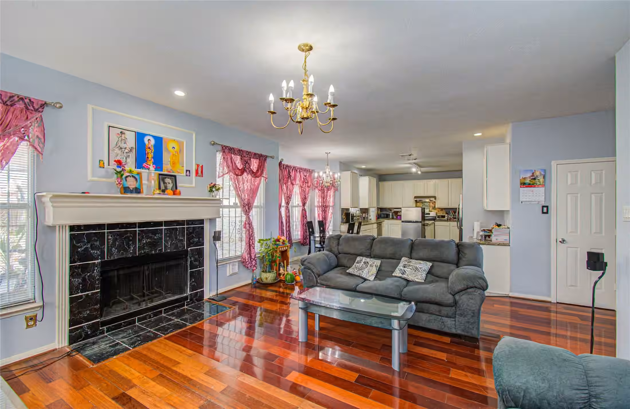 Photo 3 of 6626 Sunrise Valley Lane, Houston, TX