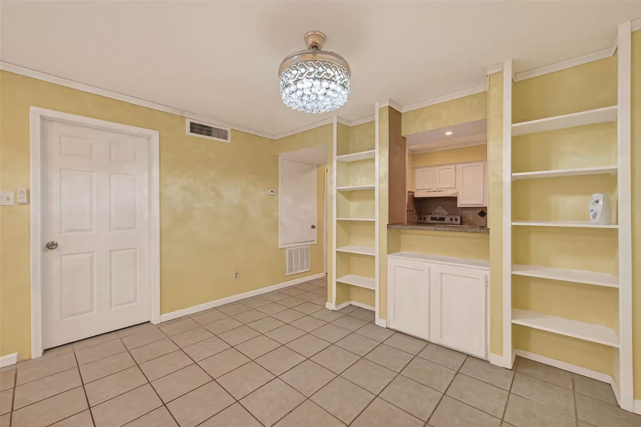 Photo 2 of 10075 Westpark Drive 84, Houston, TX