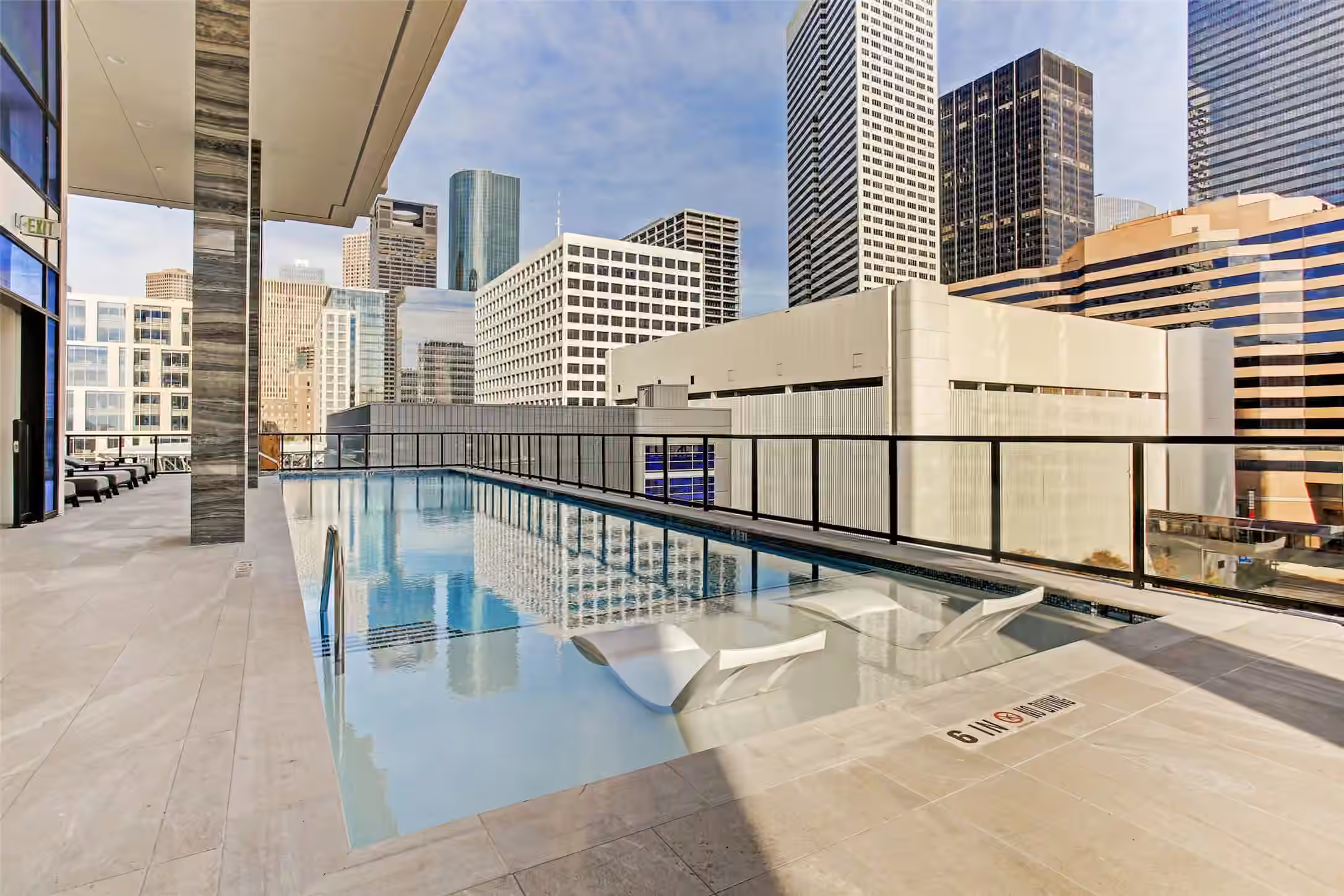 Photo 4 of 1211 Caroline Street 1901, Houston, TX