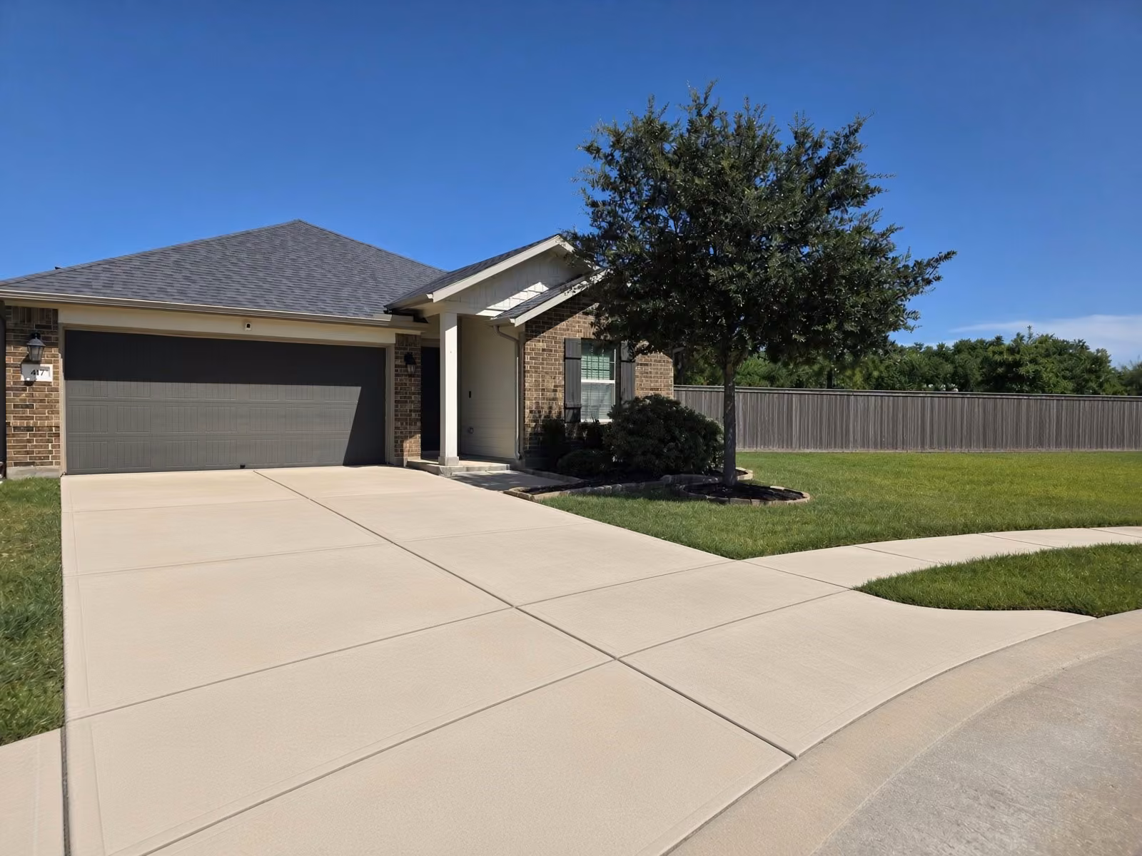 Photo of 417 Kohls Crest Road, La Porte, TX 77571