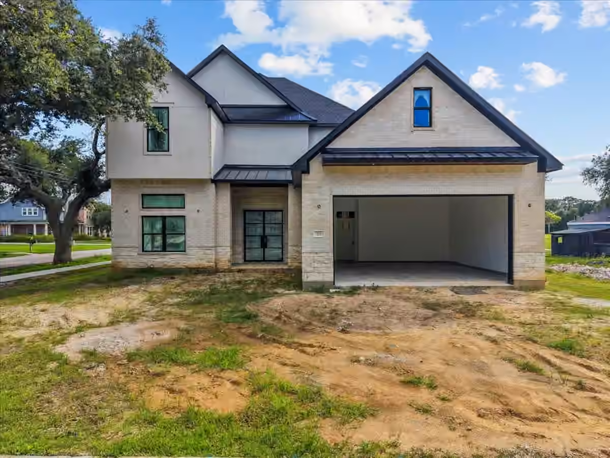 Photo of 721 S Kansas Avenue, League City, TX
