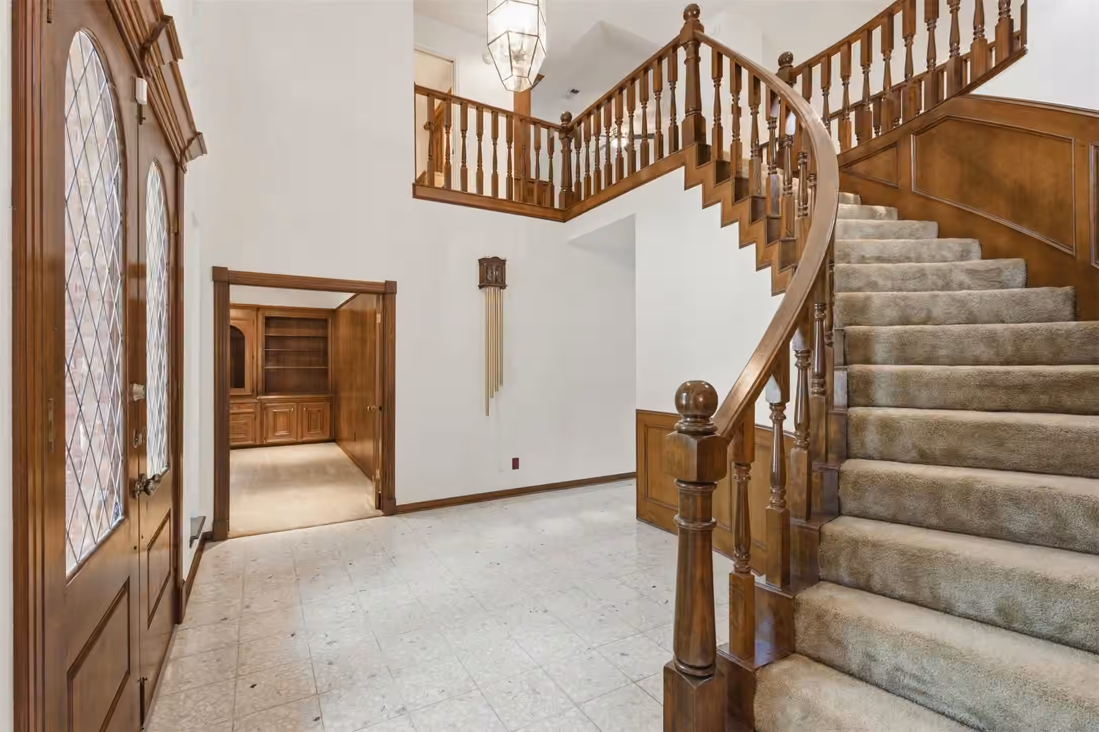 Photo 6 of 12211 Cypresswood Drive, Houston, TX