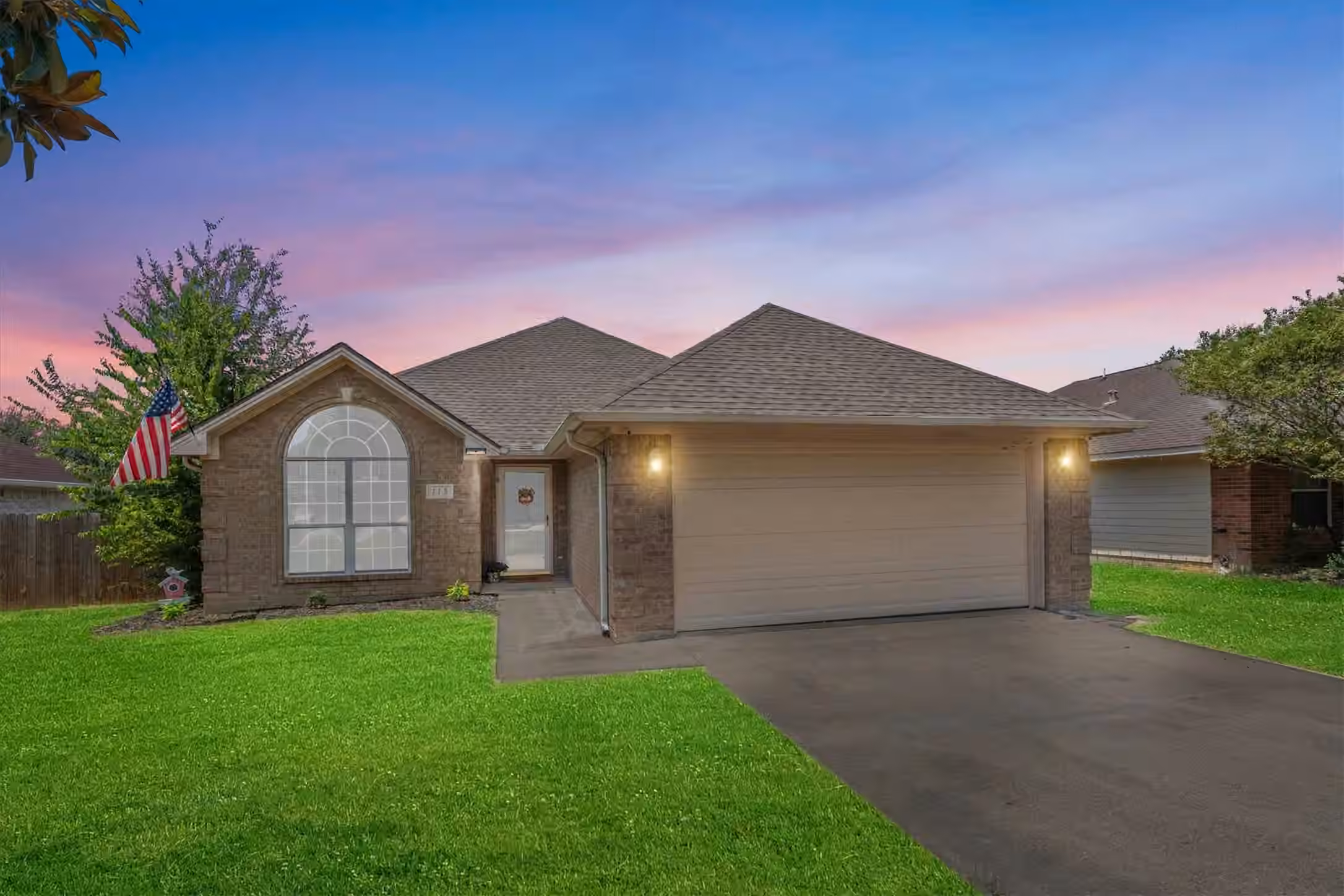 Photo of 115 Lonesome Dove Drive, Navasota, TX 77868