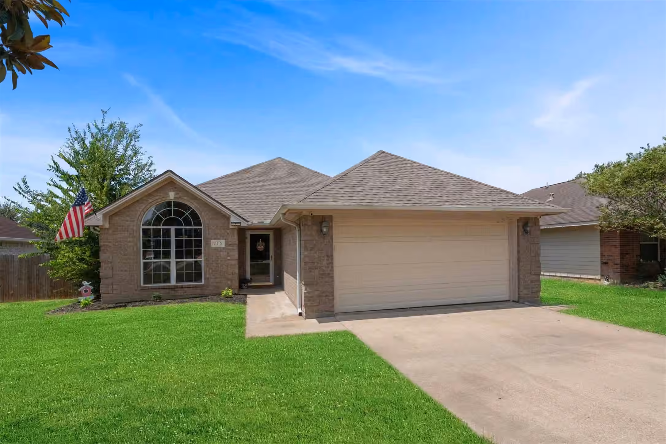 Photo 3 of 115 Lonesome Dove Drive, Navasota, TX