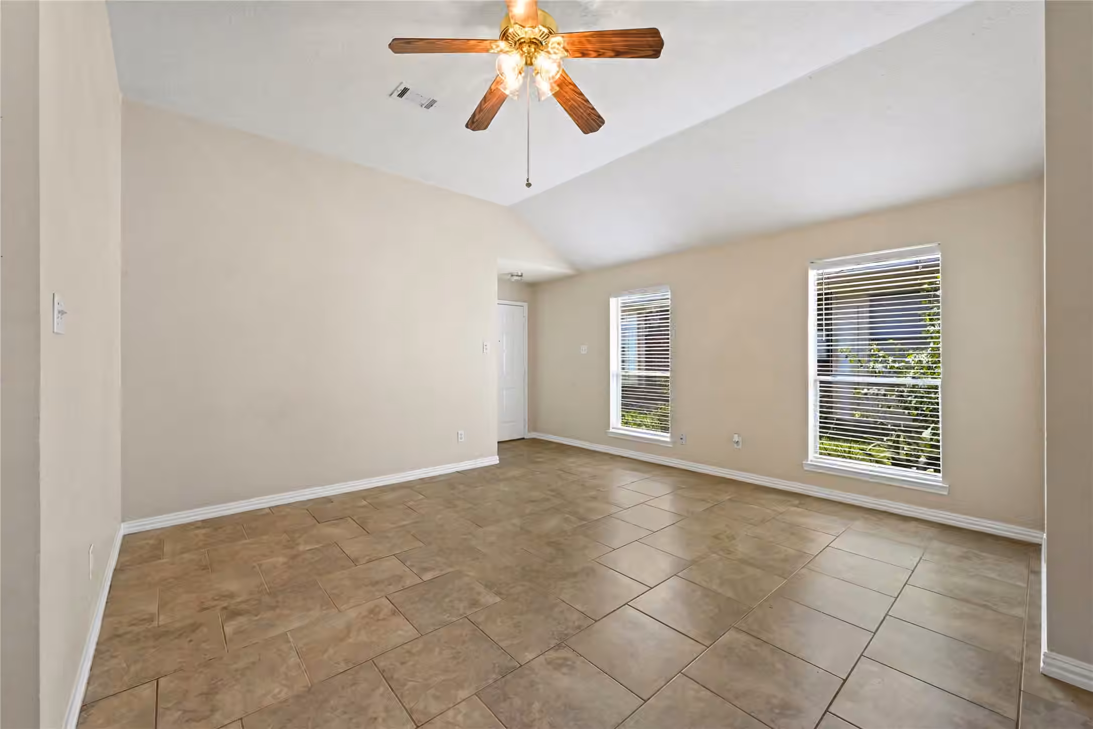 Photo 4 of 18210 Westlock Street, Tomball, TX