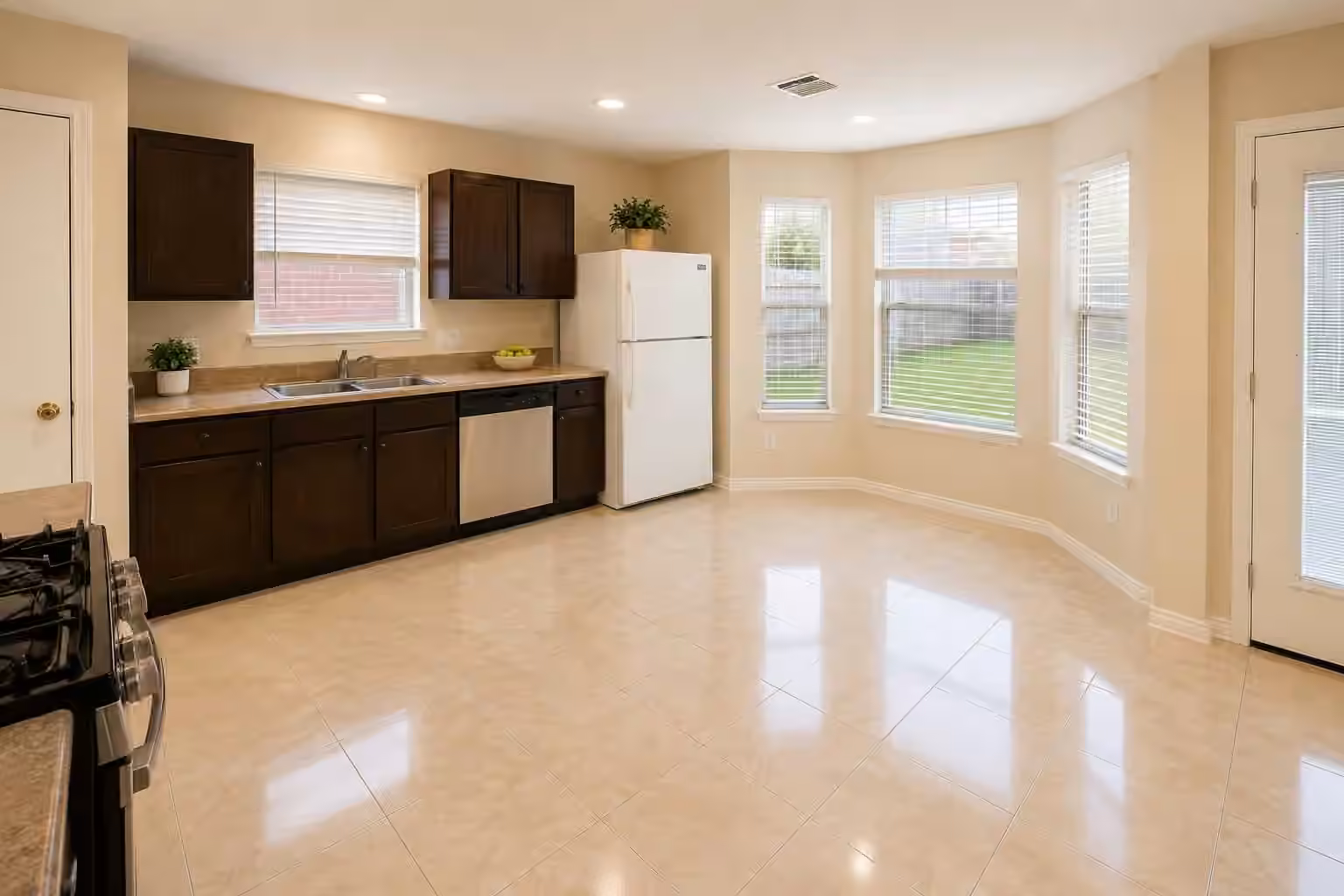 Photo 6 of 16127 Eaglewood Spring Ct, Houston, TX