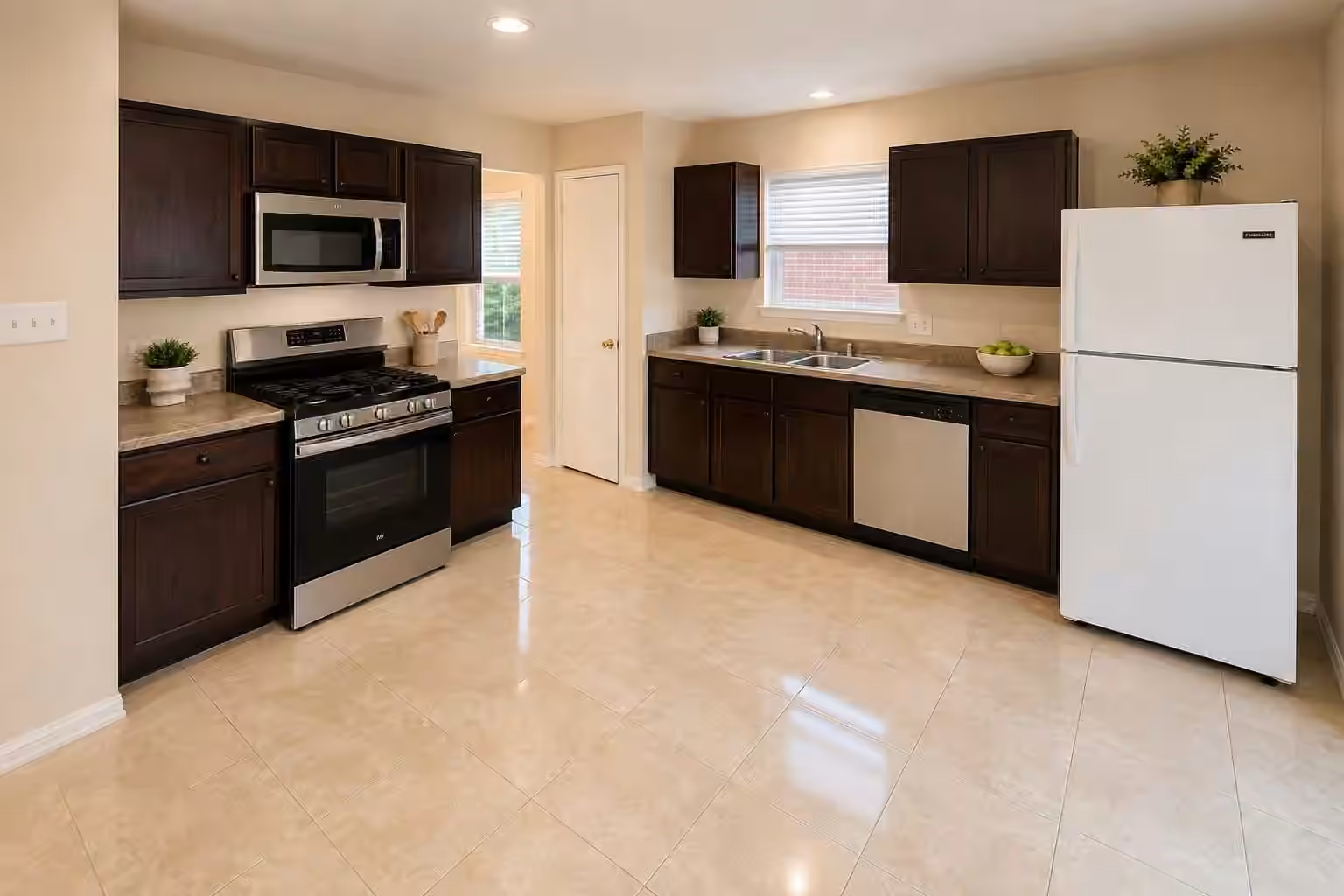 Photo 7 of 16127 Eaglewood Spring Ct, Houston, TX