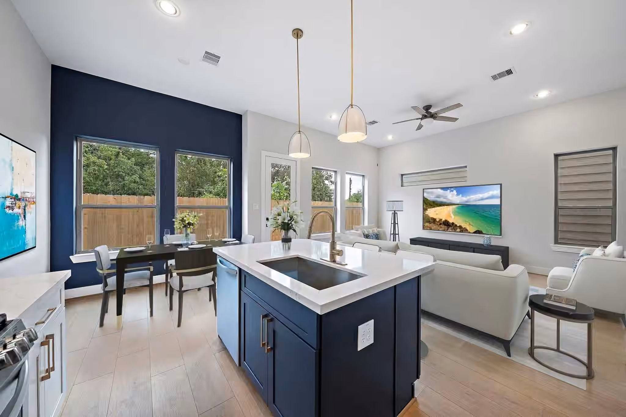 Photo 4 of 8406 Vogue Lane, Houston, TX
