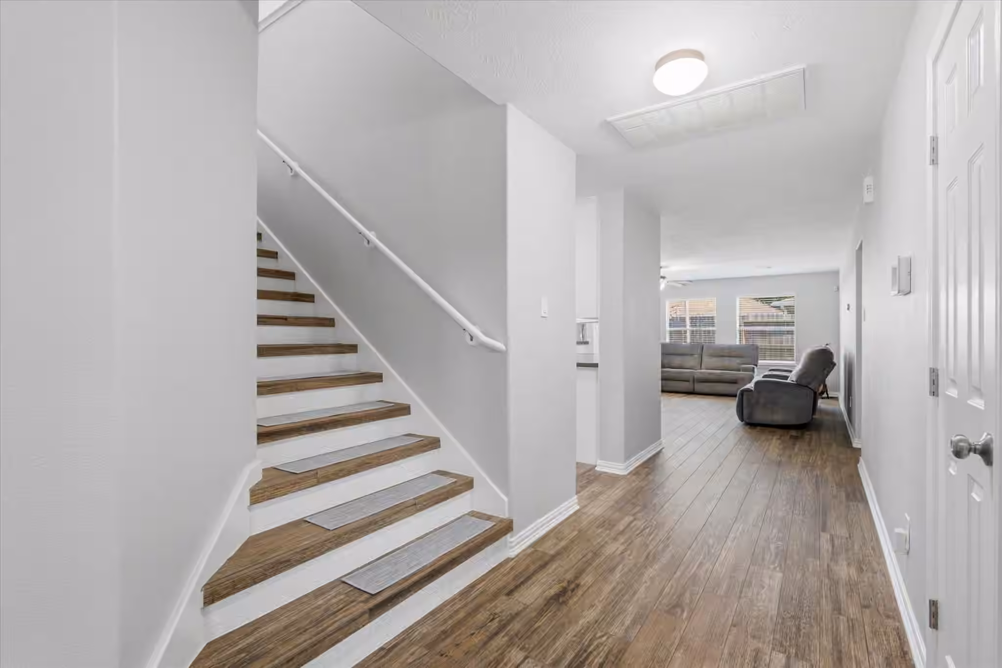 Photo 7 of 10526 Devinwood Drive, Baytown, TX