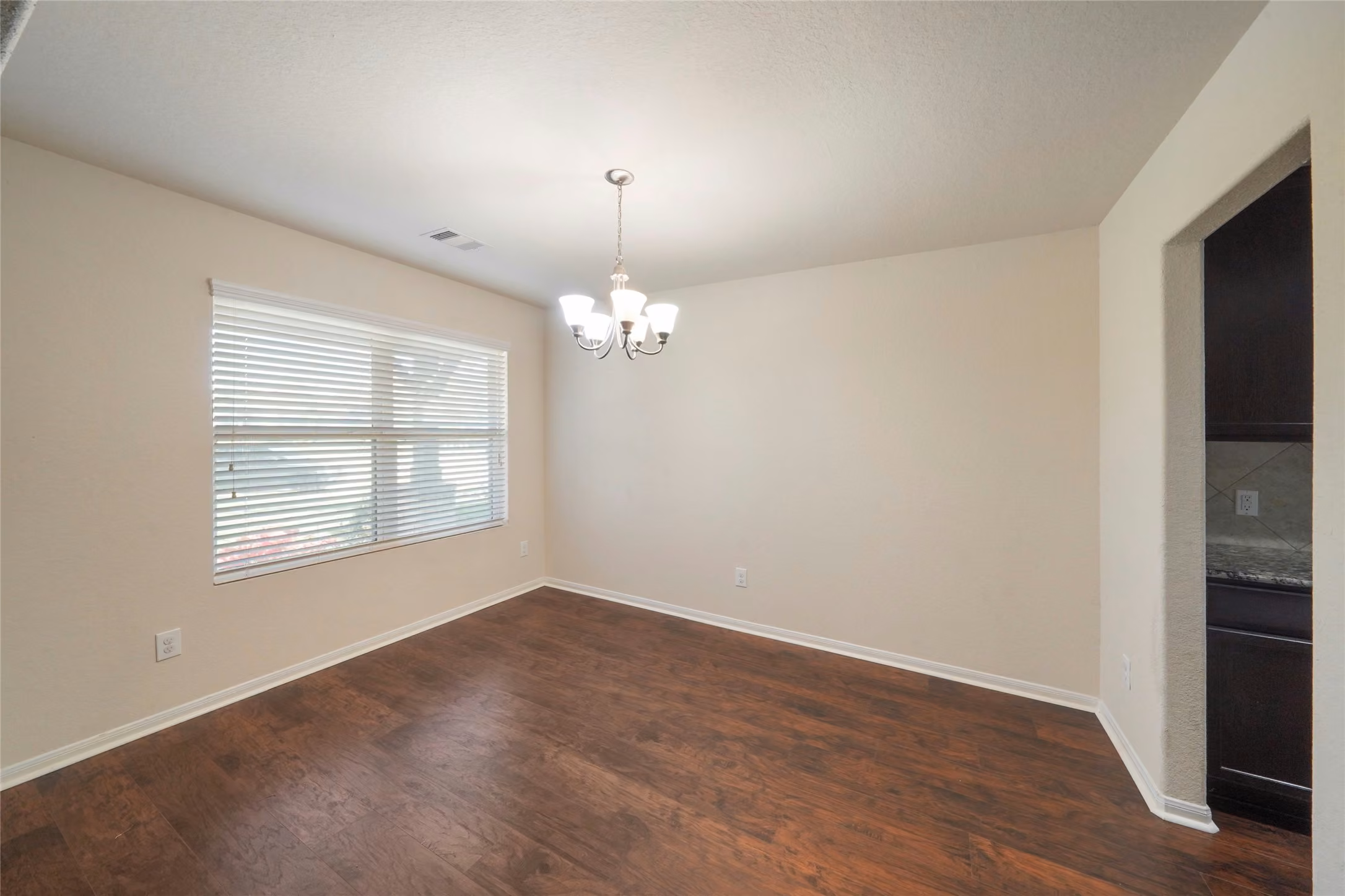 Photo 5 of 2148 Pacific Loon Lane, Conroe, TX
