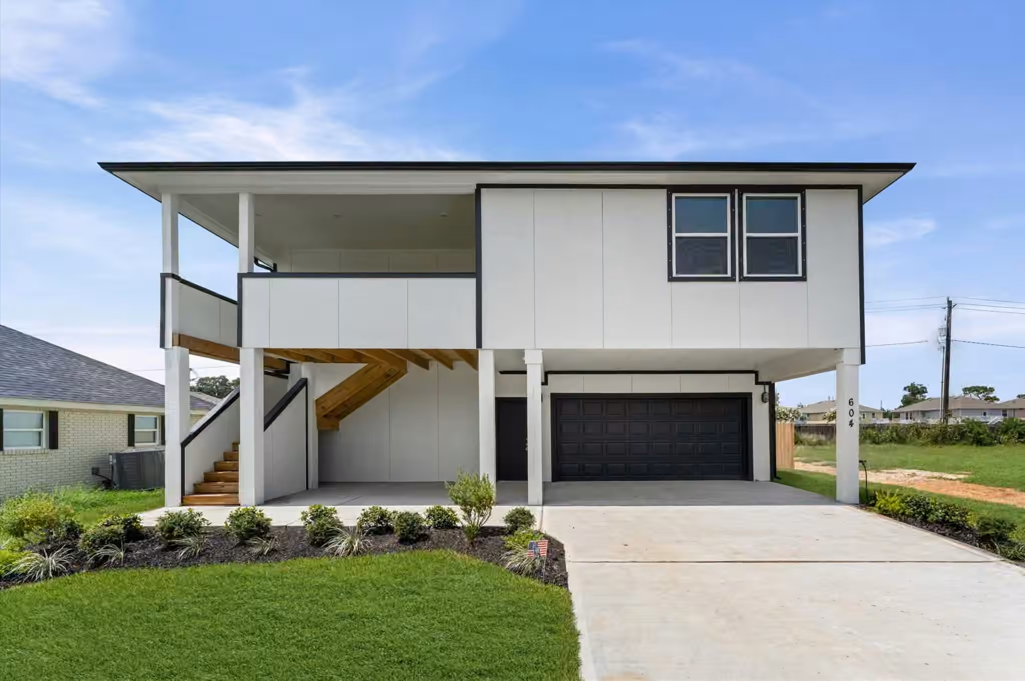 Photo of 604 Fairfield Street E, Shoreacres, TX