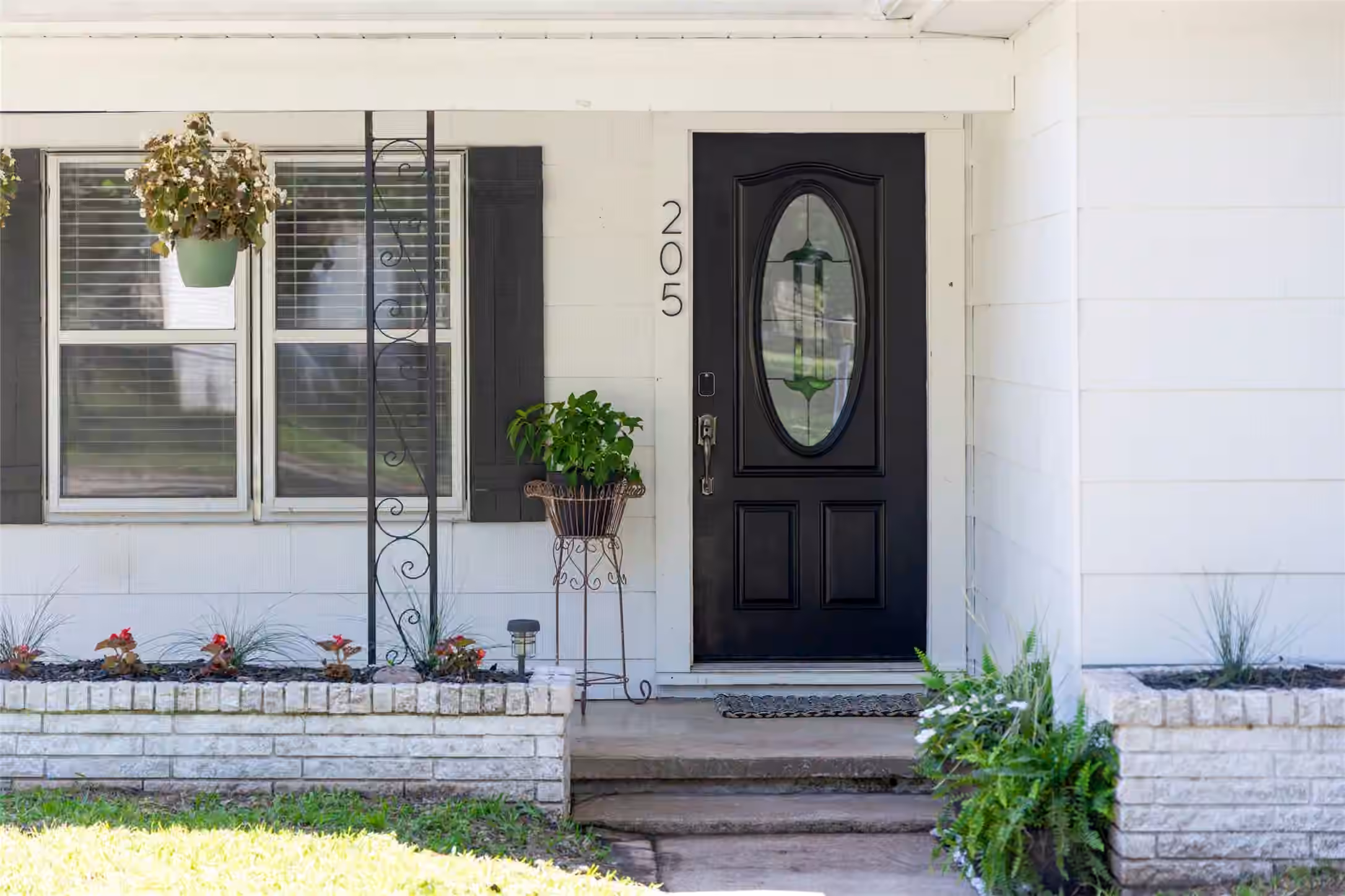 Photo 2 of 205 Hampshire Drive, Brenham, TX