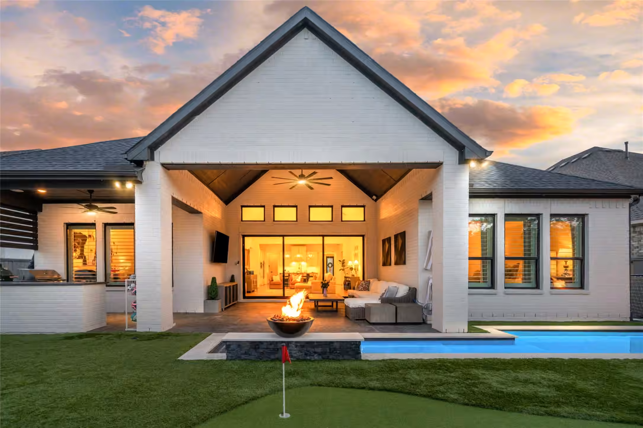 Photo 4 of 60 Venetia Grove Drive, Tomball, TX