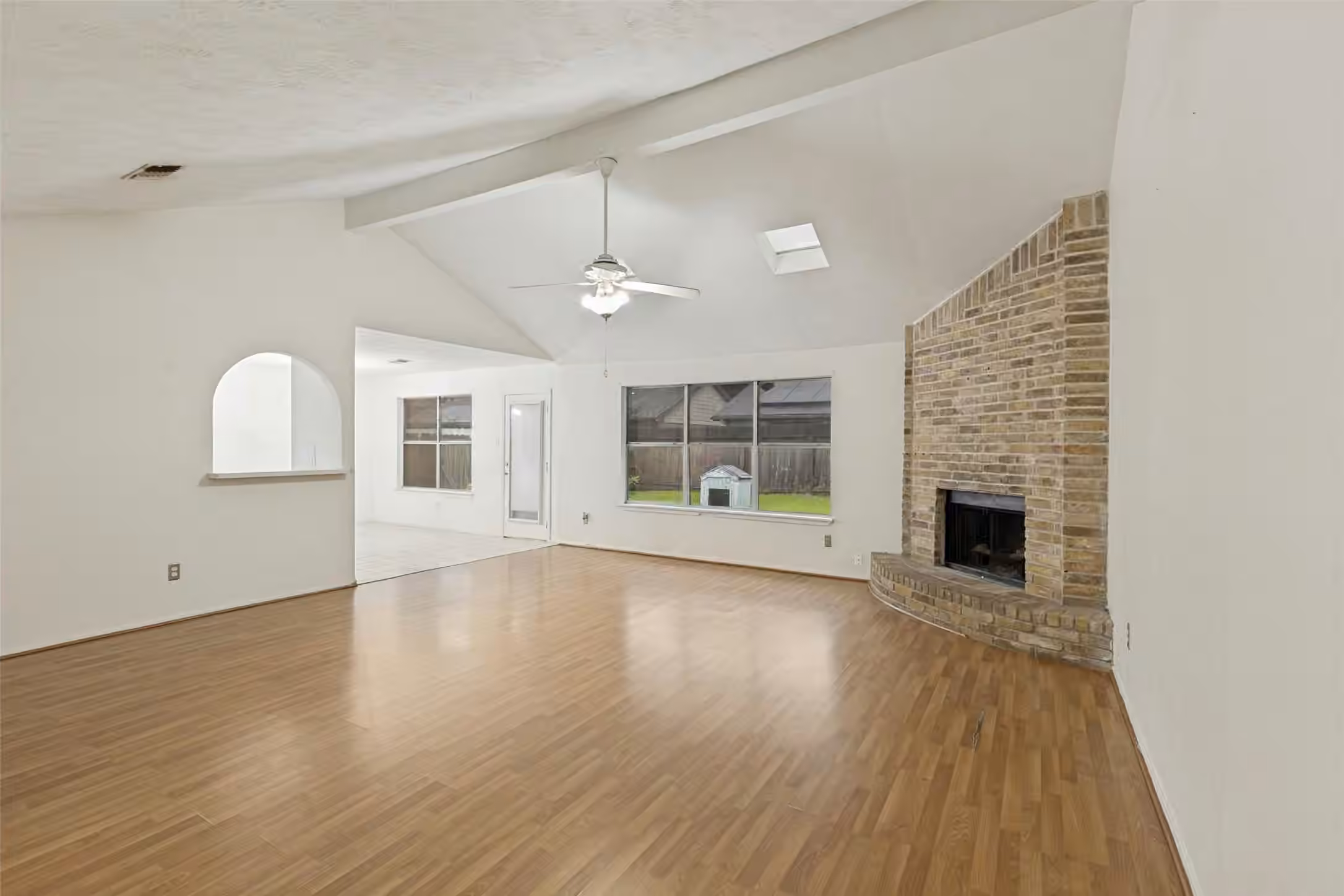 Photo 6 of 1415 Leadenhall Circle, Channelview, TX