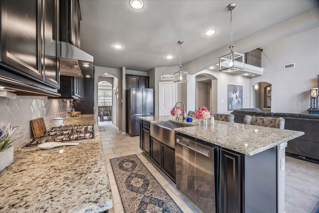 Photo 3 of 20818 Silver Lance Drive, Tomball, TX