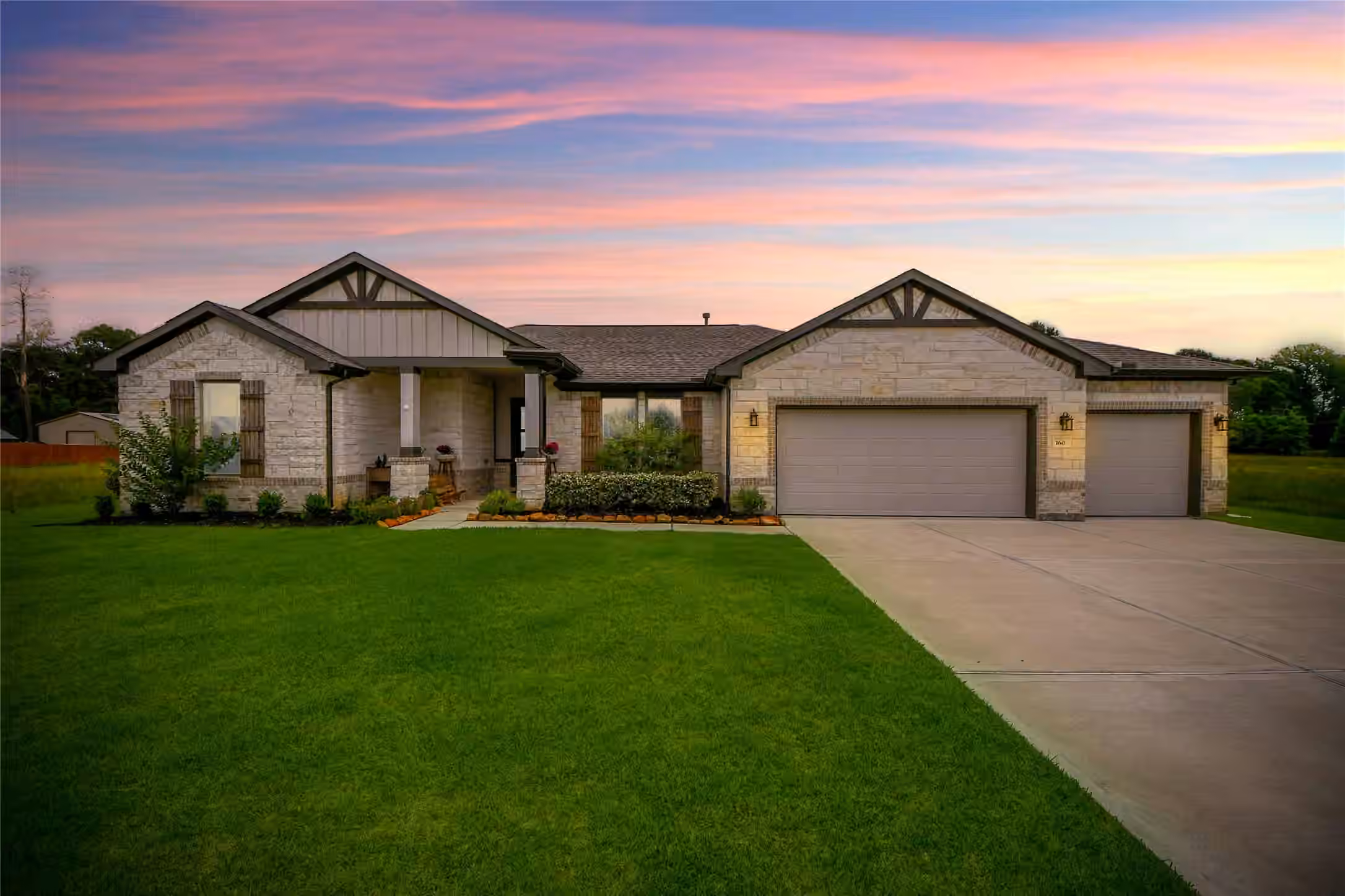 Photo of 160 Barton Place Drive, Cleveland, TX