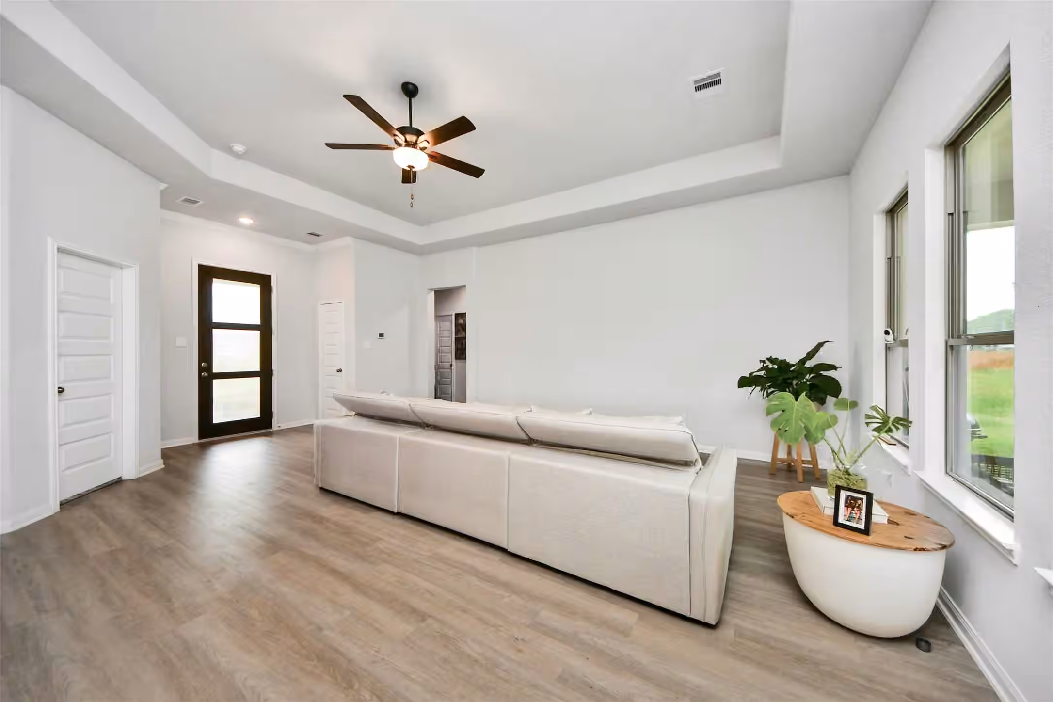 Photo 6 of 160 Barton Place Drive, Cleveland, TX