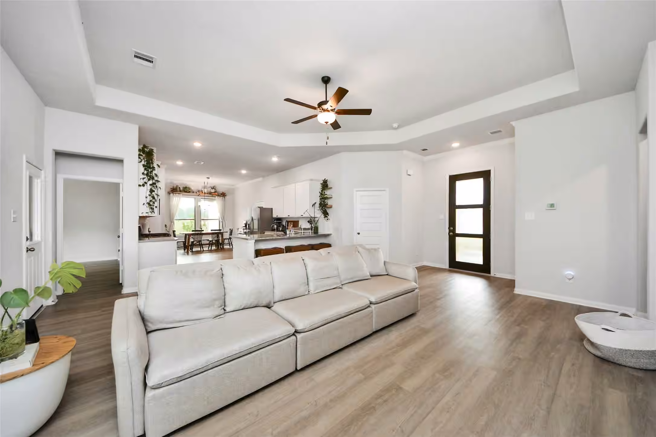 Photo 7 of 160 Barton Place Drive, Cleveland, TX