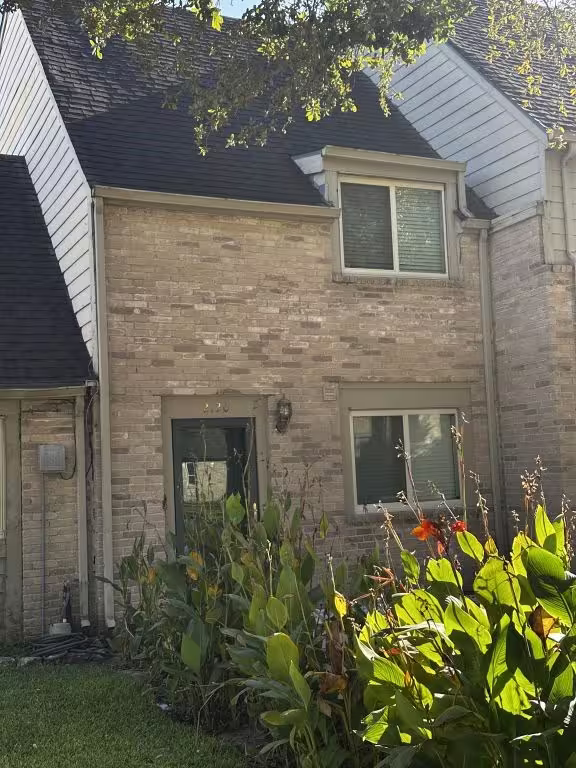 Photo of 2120 Greenbriar Colony Drive, Houston, TX