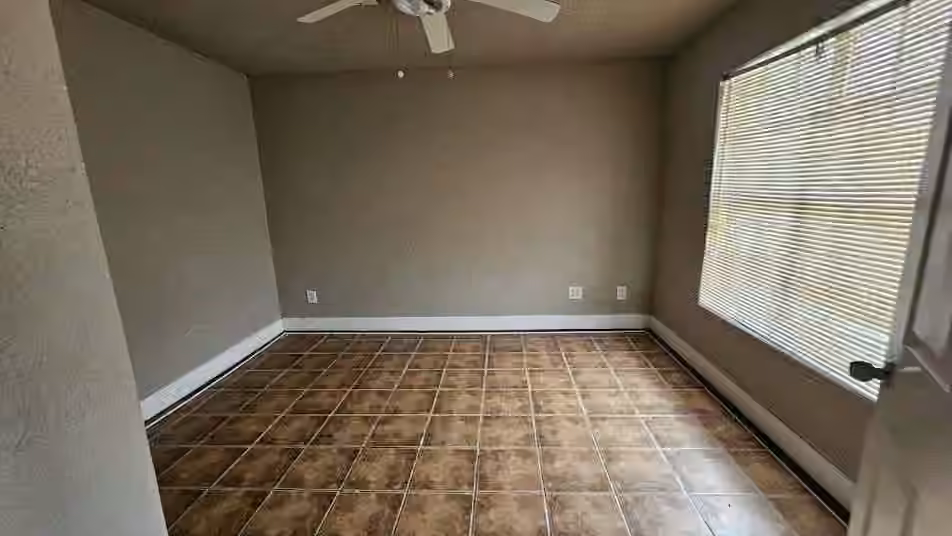 Photo 5 of 3804 Cedar Hill Lane, Houston, TX