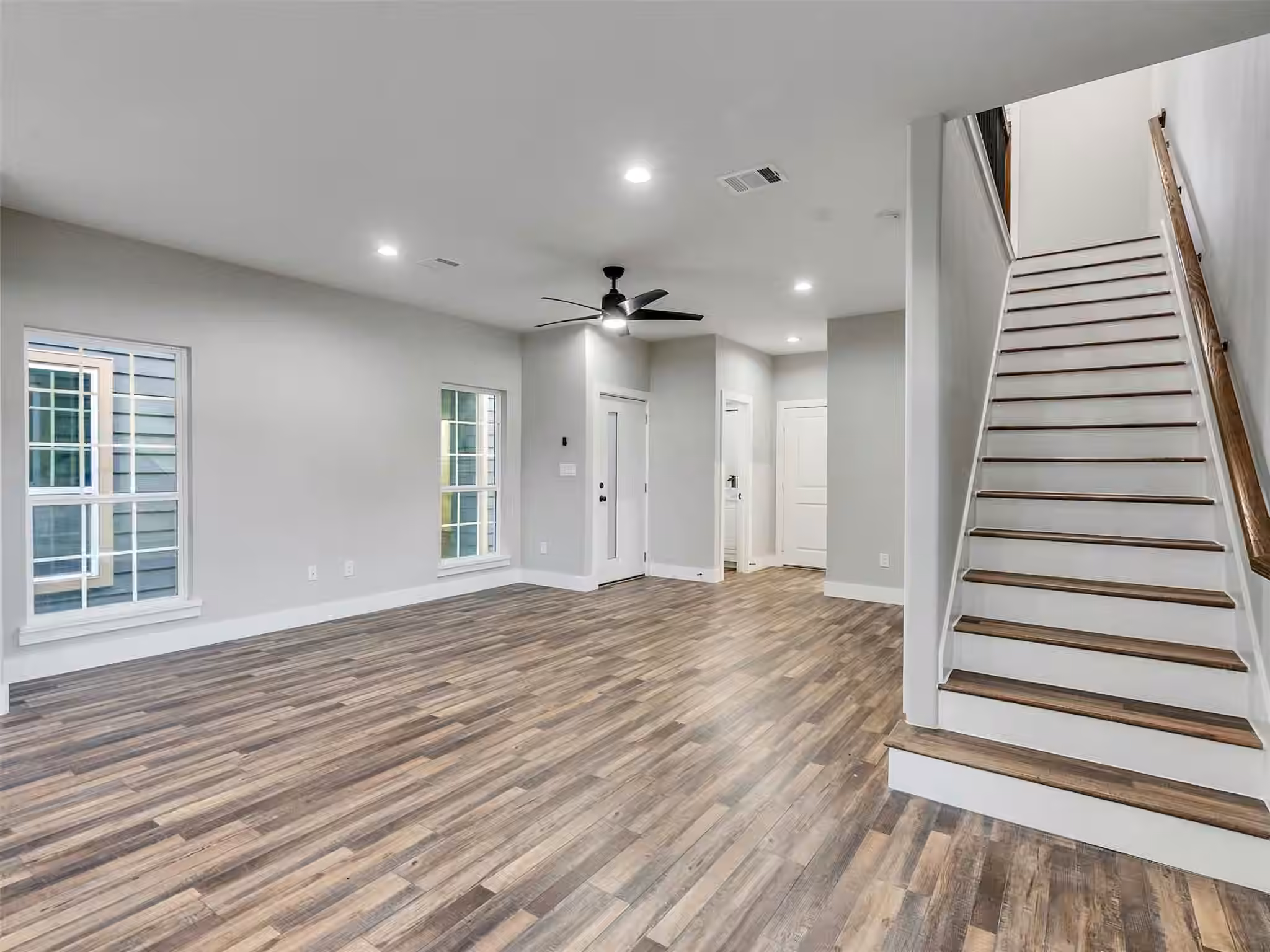 Photo 7 of 235 Hahlo Street, Houston, TX