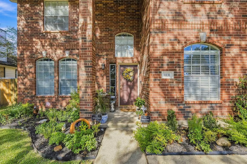 Photo 5 of 1131 Alexandria Court, Richmond, TX